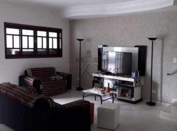 Casa · 300m² · 3 Quartos · 12 Vagas · Casa Padrão em Jacareí