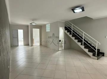 Casa · 140m² · 3 Quartos · 3 Vagas · Casa Sobrado - Villa Branca - 3 Dormitórios - 168m².