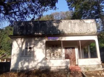 3ee892faa3222981094791f041bff6186d4a4699 · Casa com terreno grande em Várzea das Moças - Niterói