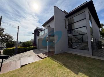 29c54666c49ffb418ee1655cd998d2a1c371f9b1 · Linda Casa à Venda com 3 Suítes no Condomínio Terras de Atibaia I