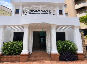 Comercial · 215m² · 5 Quartos · Casa Comercial em Centro - Piracicaba