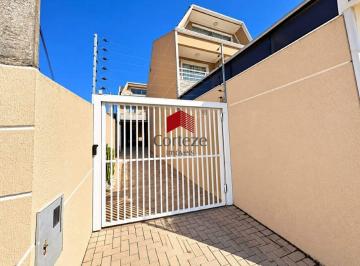 Casa · 140m² · 4 Quartos · 4 Vagas · Sobrado com 140m² 4 quartos, à venda, no bairro Xaxim em Curitiba