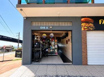 Comercial · 100m² · Loja ampla a Venda no Bairro Felipe Claudio.