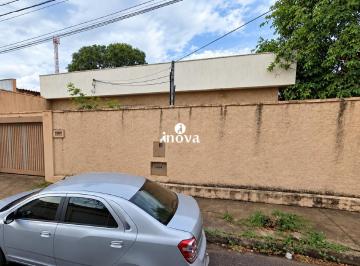 Casa · 165m² · 4 Quartos · 2 Vagas · Casa a venda, Bairro Fabrício
