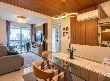 Apartamento · 80m² · 3 Quartos · 2 Vagas · Apartamento de 3 dormitórios com suíte e 2 vagas no Centro de São José
