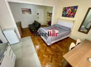 Apartamento · 30m² · 1 Quarto · Kitnet/Conjugado :  / Residencial / Centro