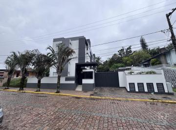 Apartamento · 133m² · 3 Quartos · 2 Vagas · Apartamento para locação no Centro de Indaial.