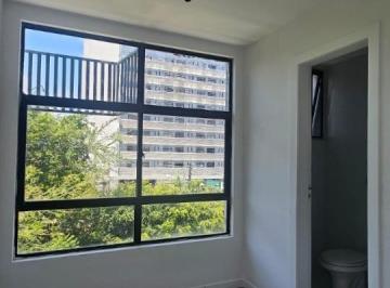 Comercial · 25m² · Sala Comercial com 25m2, subdividida em recepcao, e outras duas salas de atendimento, com banheiro,