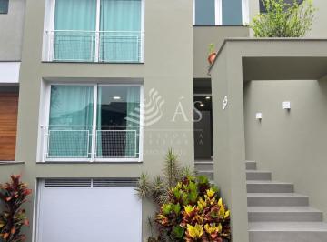 Casa · 350m² · 3 Quartos · 5 Vagas · Casa Alvenaria em Escola Agrícola, Blumenau/SC