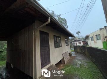 Casa · 60m² · 2 Quartos · 1 Vaga · Casa de Madeira para Locação – Velha ﻿