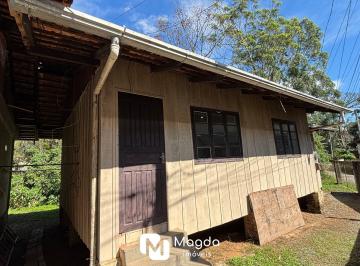 Casa · 60m² · 2 Quartos · 1 Vaga · Casa de Madeira para Locação – Velha ﻿