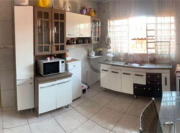 Casa · 76m² · 2 Quartos · 2 Vagas · Sobrado para venda em Rio Das Pedras de 76.00m² com 2 Quartos e 2 Garagens