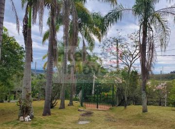 Terreno de 1 quarto, Pindamonhangaba · Chácara para venda em Borba de 2500.00m² com 1 Quarto e 2 Garagens