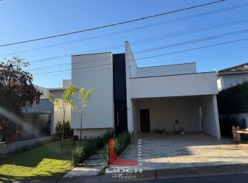 Casa · 200m² · 3 Quartos · 4 Vagas · Casa de Condomínio para venda em Res. Colinas De São Francisco de 200.00m² com 3 Quartos, 3 Suites e
