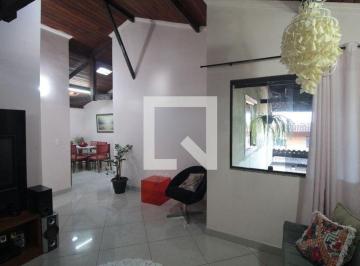 Casa · 230m² · 3 Quartos · 1 Vaga · Casa para Aluguel - Primeiro de Maio, 3 Quartos, 230 m² - Belo Horizonte