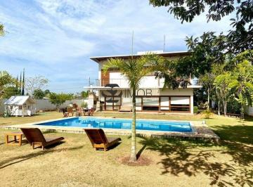 Casa · 1500m² · 4 Quartos · 6 Vagas · Casa de Condomínio para alugar em Parque Village Castelo de 1500.00m² com 4 Quartos, 3 Suites e 6 Ga