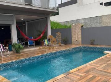 Casa · 240m² · 3 Quartos · 4 Vagas · Casa à venda em condomínio fechado com 500m², 3 quartos com muita natureza