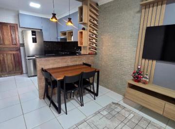 AP562_01.jpg · Casa com 2 quartos, sendo 1 suíte.