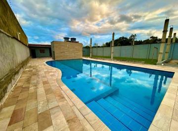 Rural de 4 quartos, Itanhaém · Chácara com piscina e 4 quartos em Itanhaém.