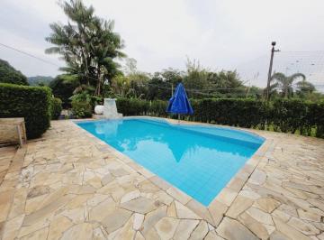 Rural de 4 quartos, Peruíbe · Chácara com piscina e 4 quartos em Peruíbe.