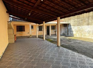 Casa de 1 quarto, Itanhaém · Casa com área gourmet e espaço para piscina em Itanhaém.