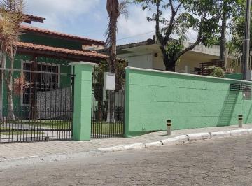 dcc47de7-ceba-494b-8b95-ade1eb3ac107 · Casa para venda em Ingleses do Rio Vermelho com 3 quartos, sendo 1 suíte, 148m²
