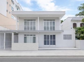 0d5eabeb-35f3-4615-9b03-9e4db7566491 · Casa para venda em Nações com 4 quartos, sendo 2 suítes, 383m²