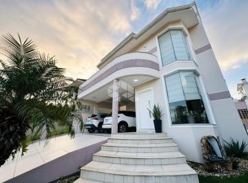 Casa · 260m² · 4 Quartos · 2 Vagas · Casa na Pedra Branca ? 261 m² | 4 Quartos/Dormitórios | Piscina | 100% Mobiliada