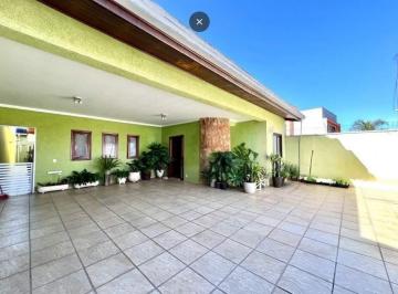 Casa · 207m² · 3 Quartos · 4 Vagas · Casa para venda em Jardim das Vitórias Régias de 207.00m² com 3 Quartos, 1 Suite e 4 Garagens