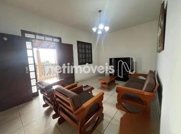 Sala de estar e TV · Lote/ terreno com casa e barracão, 03 quartos, 02 vagas, no Bom Jesus.
