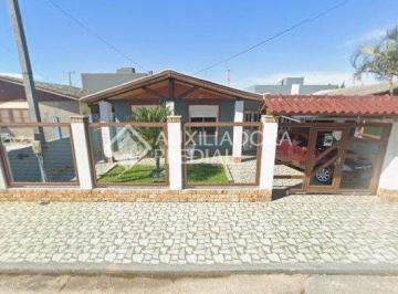 Casa · 154m² · 3 Quartos · Excelente Casa de 3 dormitórios 2 baneiros e garagem em Atlântida Sul