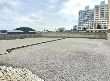 Comercial · 200m² · 2 Quartos · 2 Vagas · Terreno na Rua Dom Armando Lombardi, 61 • 200 m²