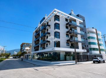 Apartamento · 81m² · 3 Quartos · Apartamento com 3 quartos/dormitórios no bairro Armação da Piedade, em Governado