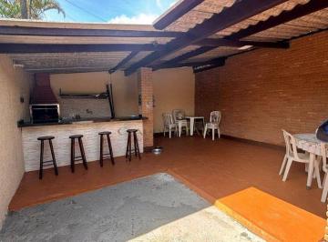 Casa · 200m² · 4 Quartos · 3 Vagas · Casa a venda na Praia da Lagoinha
