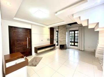 Casa · 304m² · 5 Quartos · 4 Vagas · Sobrado com 5 quartos à venda, 302m² por R$ R$ 1.580.000,00 – Costa e Silva - Joinville/SC