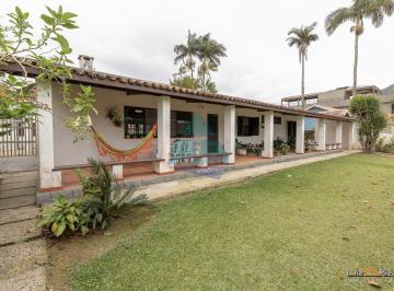 Casa · 430m² · 6 Quartos · 4 Vagas · Casa para venda em Lagoinha - Condomínio Lagoinha de 430.00m² com 6 Quartos, 4 Suites e 4 Garagens