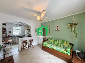 Sala · Apartamento com 2 quartos (1 suíte), 1 vaga à venda em Pitangueiras, Guarujá