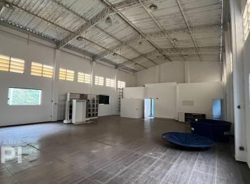Comercial · 300m² · 10 Vagas · Galpão / Depósito / Armazém para venda e aluguel em Village D'aragona de 300.00m² com 10 Garagens