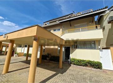 Casa · 156m² · 4 Quartos · 2 Vagas · Seu Refúgio à Beira-Mar em Peruíbe