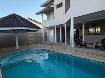 Casa · 248m² · 3 Quartos · 4 Vagas · Itatiba Country Club - Excelente Residencia Locação