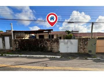 Casa · 217m² · 3 Quartos · 3 Vagas · Casa à venda em Capim Macio — espaço, conforto e praticidade
