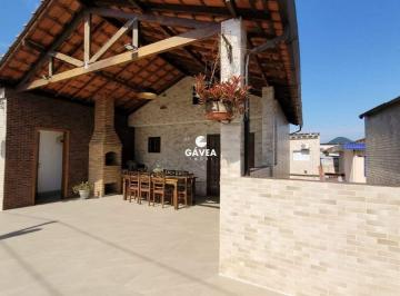 Casa · 162m² · 2 Quartos · 2 Vagas · Casa à venda no Centro em São Vicente.