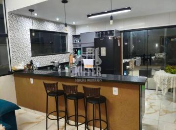 Ambientes com planejados que unem organização e elegância · Casa Alto Padrão à Venda em Itaipuaçu — Maricá/RJ