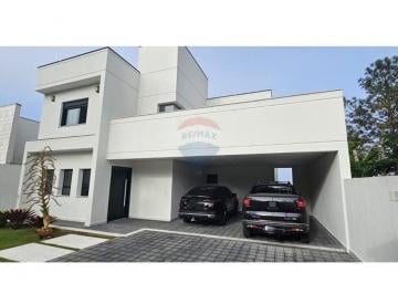 Casa · 450m² · 3 Quartos · 4 Vagas · Casa de Condomínio para venda em Hills Iii de 450.00m² com 3 Quartos, 3 Suites e 4 Garagens