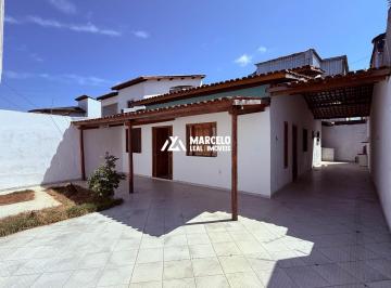 Casa · 140m² · 3 Quartos · 3 Vagas · Casa para alugar em Felícia de 140.00m² com 3 Quartos, 1 Suite e 3 Garagens