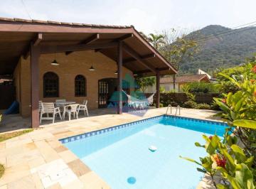 Casa · 220m² · 6 Quartos · 1 Vaga · Casa para venda em Condomínio Pedra Verde de 220.00m² com 6 Quartos, 6 Suites e 1 Garagem