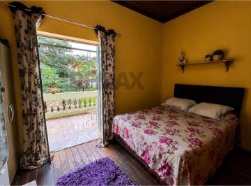 Casa · 132m² · 3 Quartos · 1 Vaga · Casa para venda em Centro de 132.00m² com 3 Quartos, 1 Suite e 1 Garagem
