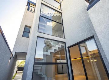 Casa de 3 quartos, Curitiba · Sobrado à Venda em Condomínio em Santa Felicidade – 3 Quartos, 1 Suíte e 3 Vagas