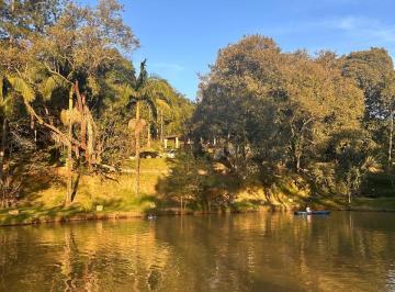 Rural de 5 quartos, Mairinque · Chácara 4000m2 em Mairinque com 2 casas, lagos e pomar.