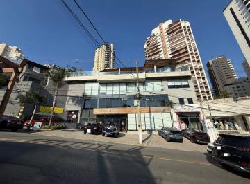 Comercial · 300m² · 2 Vagas · Loja na Rua Augusto Tolle, 262 • 300 m²